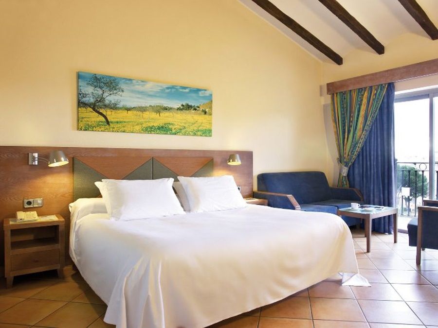 Occidental Hotel 4*